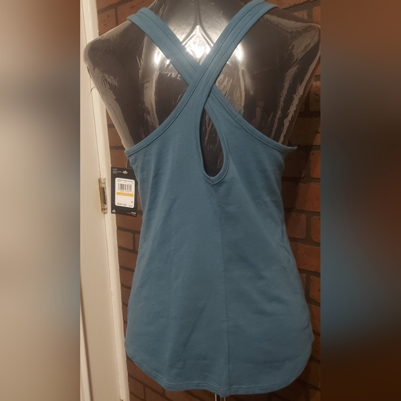Under Armour Teal Sleeveless Top - Picture 2 of 9